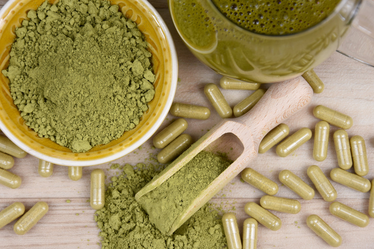 Understanding the Differences Between Kratom Powder and Capsules When You Buy Kratom Online