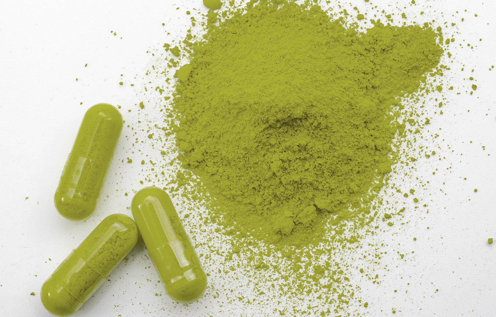 Kratom Capsules vs Powder - Which is Worth your Money